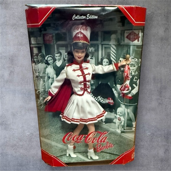 Coca Cola Barbie Collector Edition - New in Box - 2001 - Fifth in a Series - Picture 1 of 3